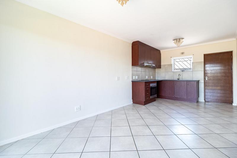 2 Bedroom Property for Sale in Buhrein Western Cape